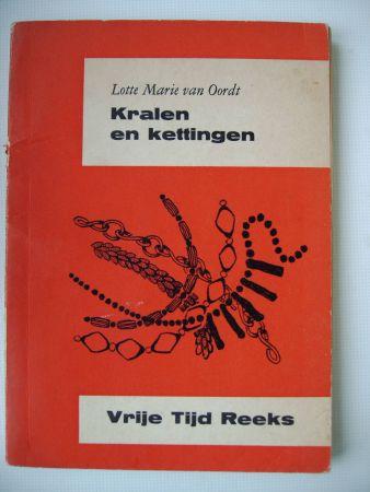 Kralen en kettingen 275